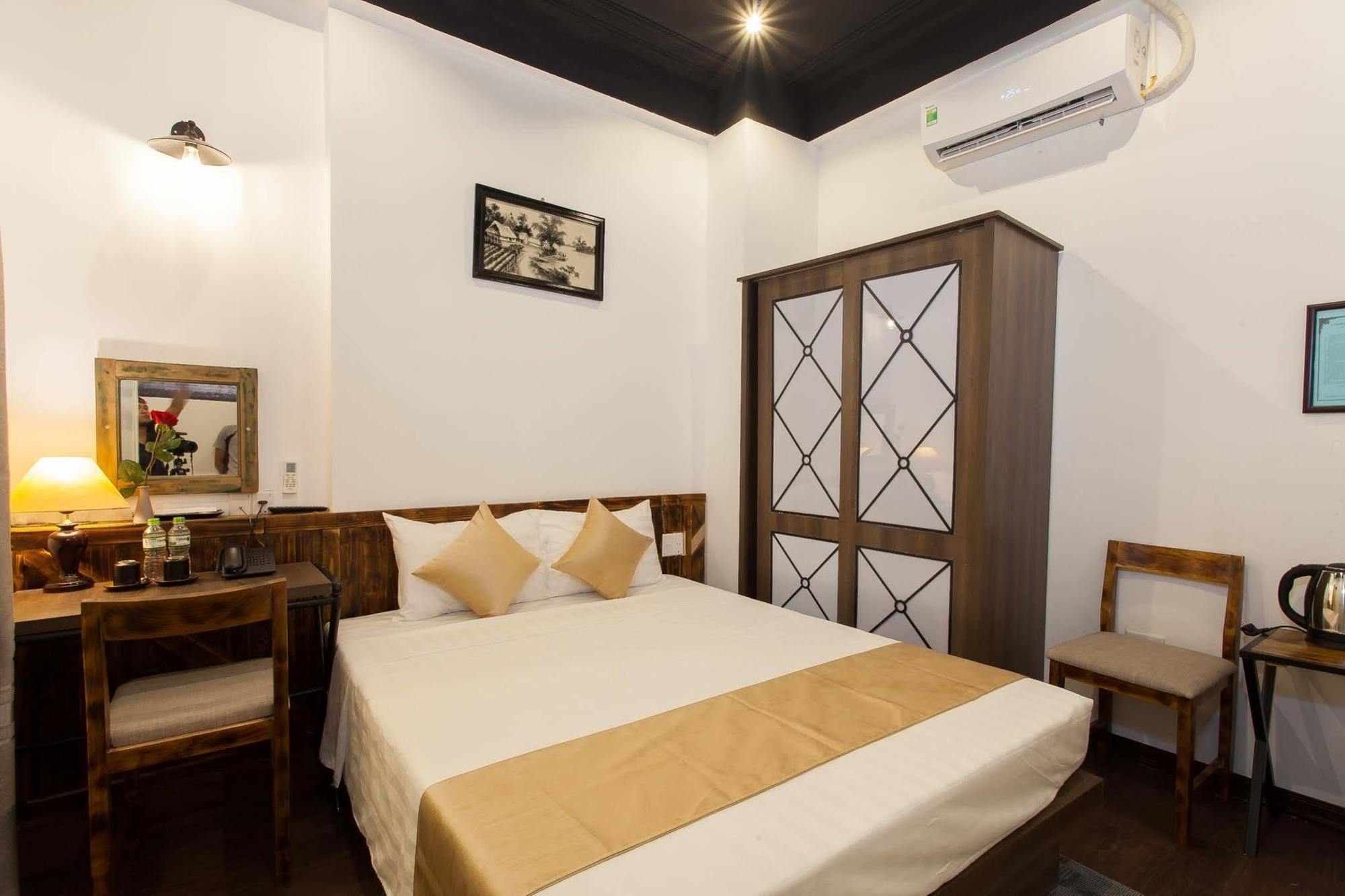 Luxury Backpakers Hotel Ханой Экстерьер фото
