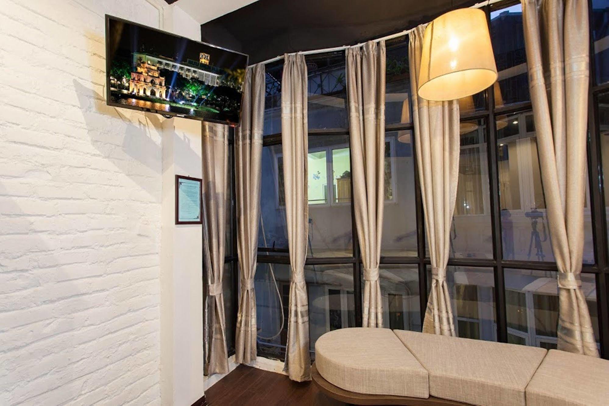 Luxury Backpakers Hotel Ханой Экстерьер фото