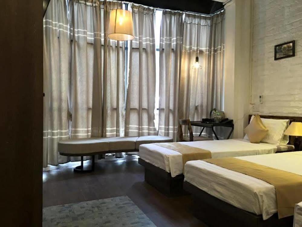 Luxury Backpakers Hotel Ханой Экстерьер фото